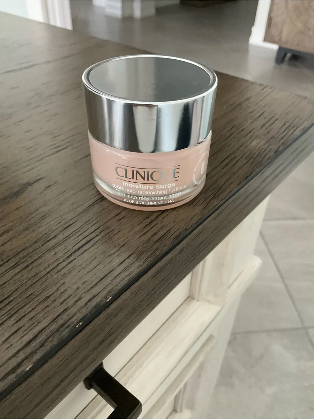 Clinique Moisture Surge Hydrator - NWT
